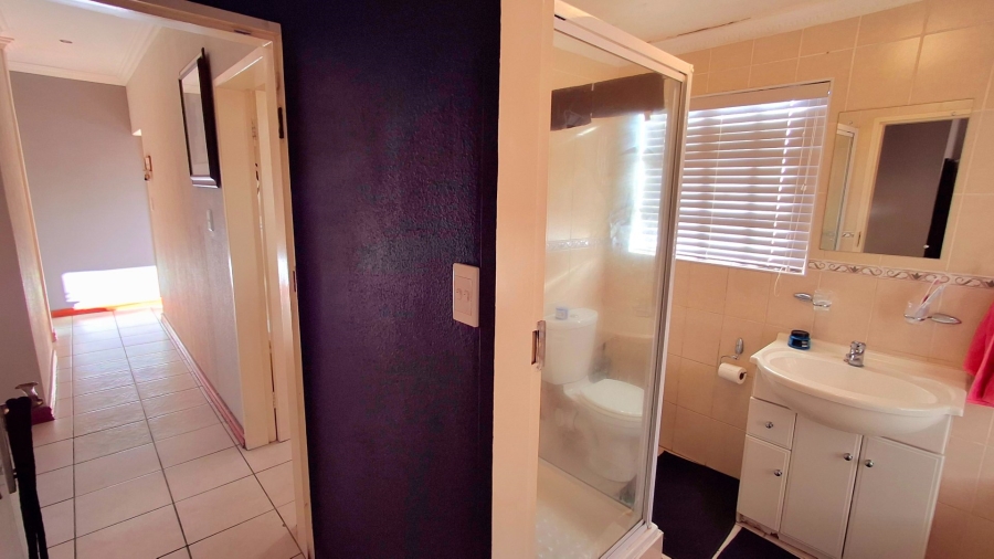3 Bedroom Property for Sale in Vaalpark Free State